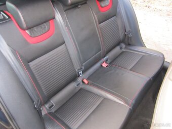 Škoda Octavia III RS 2.0TDi 135kw TOP stav - 13