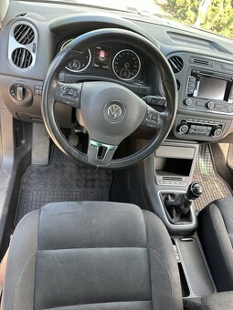 Volkswagen Tiguan - 13