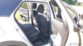 Peugeot 3008, 1.2PT, rv 2017, 74 tis. km - 13