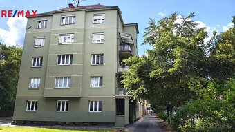 Podkrovní byt 2+kk, 66,9m² - před dokončením - 13