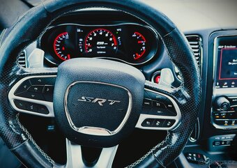 Pronájem vozu Dodge Durango 6.4 SRT - 13