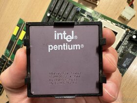 QDI P5I437P410/FMB Socket7 + Pentium 120MHz + 4xRAM + Cooler - 13