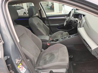 VW Golf 8 Variant 2.0TDI 85kW DSG Virtual Panorama Full LED - 13