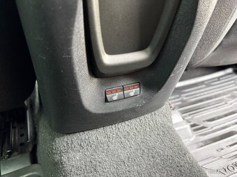 Volvo V40 D4 AUT/Polestar - 147 kW/servis. kn./v ČR-1. maj. - 13