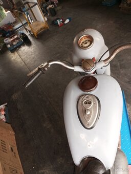 Jawa pérák 250 - 13