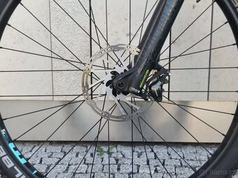 GT Sensor 29 Carbon Elite roku 2019 - 13