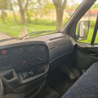 Iveco Daily 35 C 12 - chlaďák-bedna do 3,5t. - 13