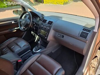Touran 2.0TDI 130kW DSG,Highline,webasto,tažné,kamera,xenon - 13