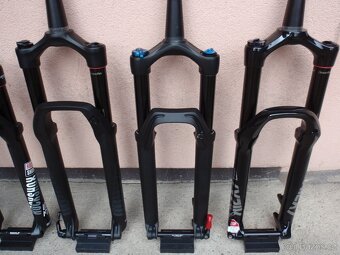 Nové vidlice Fox, Rock Shox, SR Suntour - 13
