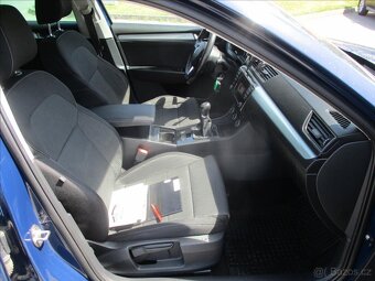 ŠKODA SUPERB COMBI 20TDi 110kw Ambiente Tažné 2017 - 13