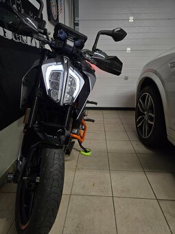 KTM Duke 125 2023 - 13