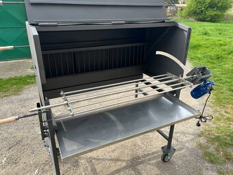 Pronájem grillu na prase, kýtu, krůtu, prasetoč... - 13