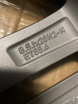 Original zimni Mercedes GLE r20 v167 c167 + 275/50/20 99% - 13