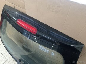 Kia Carens CRDi na díly - 13