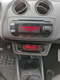 Seat ibiza 1.4i 2008, 63kw, klima, stk, benzin - 13