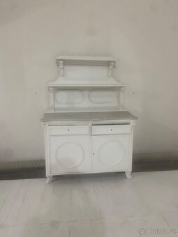 Historická repasovaná komoda s nádstavcem - 13