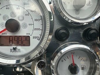 Boom Mustang ST1 - 13