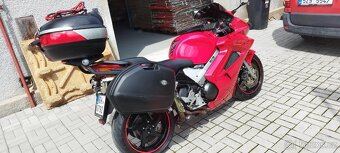 Honda VFR 800 VTEC 46c, 80kw, 40 tis nájezd, KRASAVICE - 13