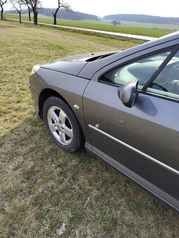 Peugeot 407 SW - 13