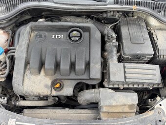 Škoda Octavia II sedan 1,9TDI 77kw bez STK - 13