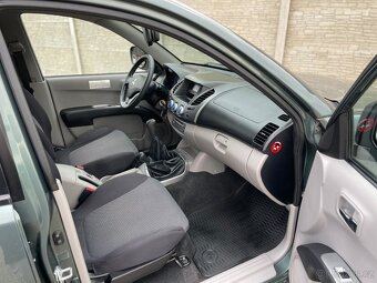 Mitsubishi L200 2.5 Di-D 131KW Intense 4x4 - 13
