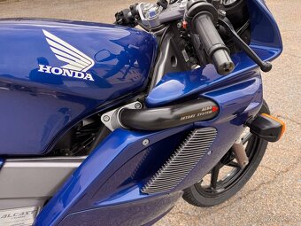1998 HONDA NSR 125 R (JC22 s), naj. 6600 km, po servisu - 13