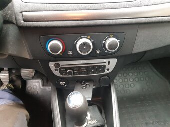 Renault Megane 1.6 16v - 13