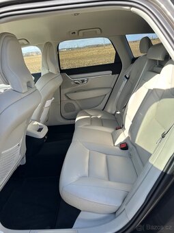 Volvo V90, D3, 74 tis km, servis Volvo - 13