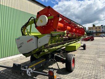 CLAAS LEXION 7400 - 13