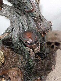 Predator Berserker Infinity Studio - 13