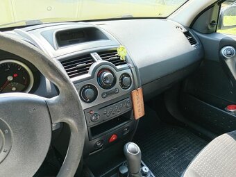 Renault Megane - 13