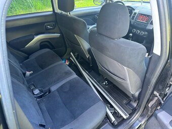Mitsubichi outlander 2.2 115kw pohon 4x4 - 13