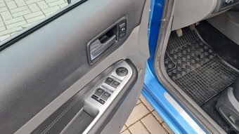 Ford Focus, 2.0i / 107KW TITANIUM - 13
