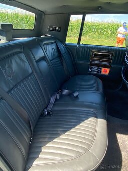 Cadillac Brougham - 13
