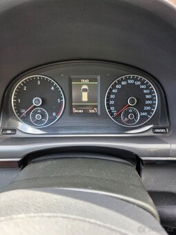 VW Touran 2,0 TDi 103 Kw - 13