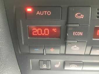 AUDI A4 B7 FACELIFT 2.0TFSi S-line QUATTRO 147kW - 13