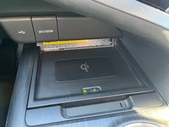 Toyota Camry 2.5 Hybrid - 13