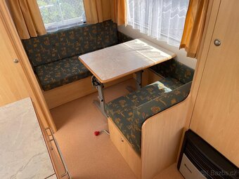 Chateau Carrat 390, 4 osoby, wc, topení, 1100kg - 13