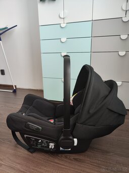 Autosedačka Bugaboo Turtle Air by Nuna (Barva: Black 2023) - 13