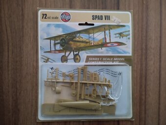 Modely letadel ,MATCHBOX,AIRFIX,FROG,plastové stavebnice. - 13