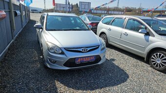 HYUNDAI i30 1,4 i CVVT TRIKOLOR - 13