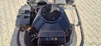 Zahradní traktůrek Rieder Johnsered s vozíkem - 13