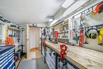 Nadstandardní dům na nejlepším místě v Horní Rokytnici - 13