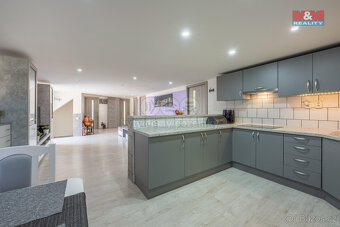 Prodej rodinného domu, 342 m², Mšec, ul. Důrasova - 13