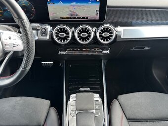 Mercedes-Benz GLB - 13