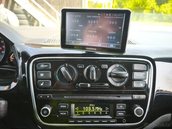 Volkswagen Up 1.0MPi 55kW CUP, Klima, Navi, ALU, Výhřevy - 13