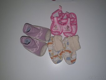Mix oblečení 50KS + ponožky a botky - 13