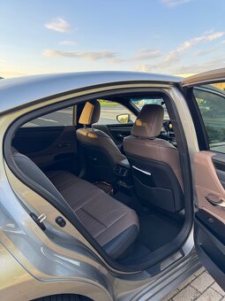 Lexus ES - 13
