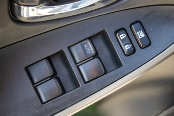 Toyota RAV4 - 13
