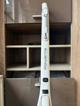 Tyčový vysavač Rowenta Dual Force RH6737WH - NOVÝ - 13